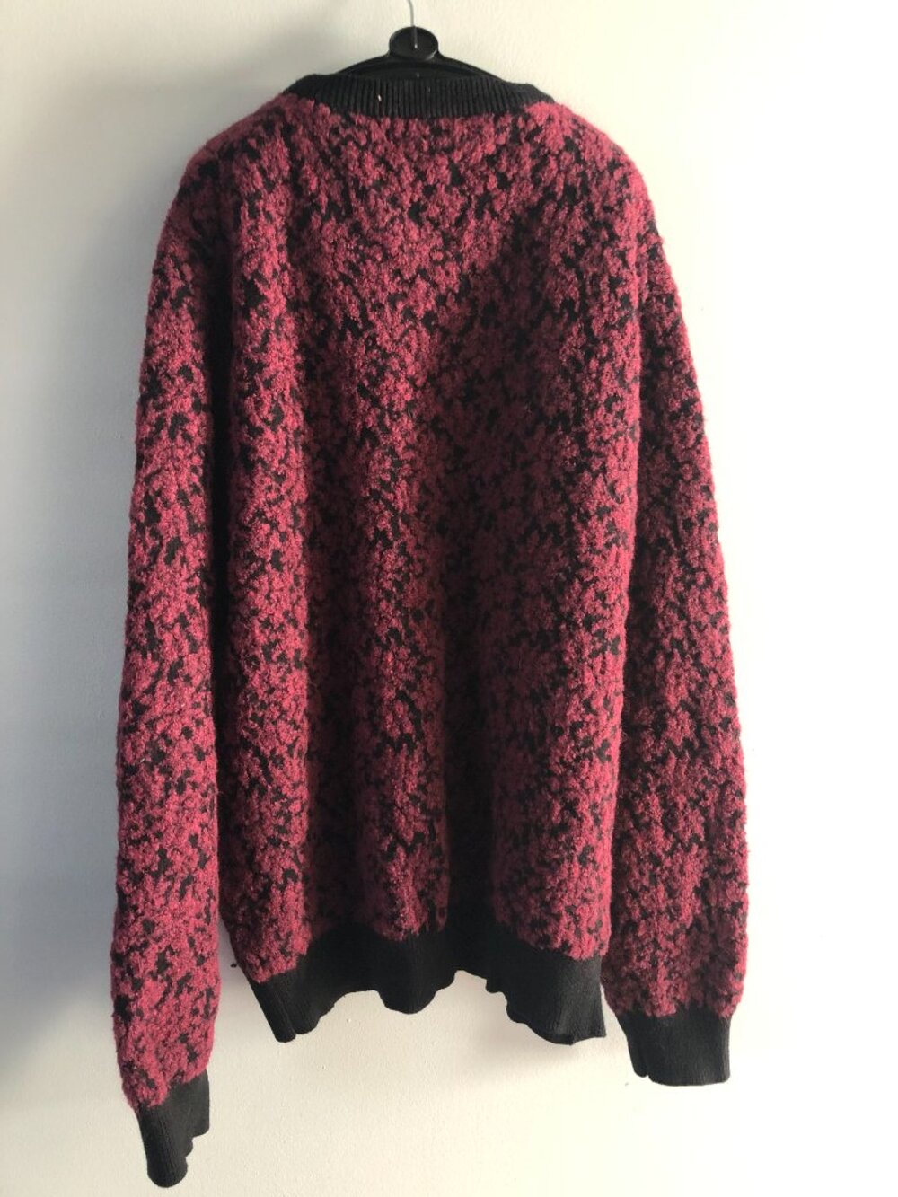 Simons Men's Sweater - Picture 5 of 7